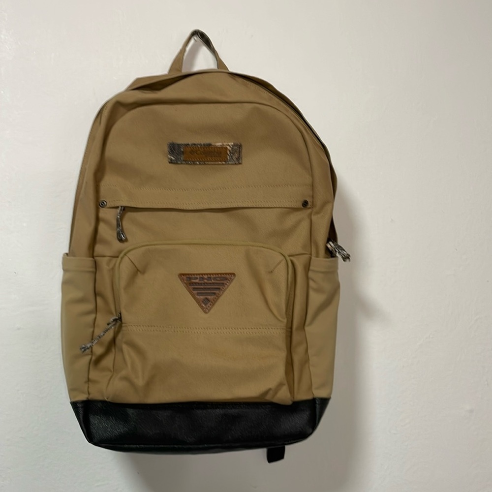 NWOT Columbia PHG Roughtail Unisex Backpack 28L